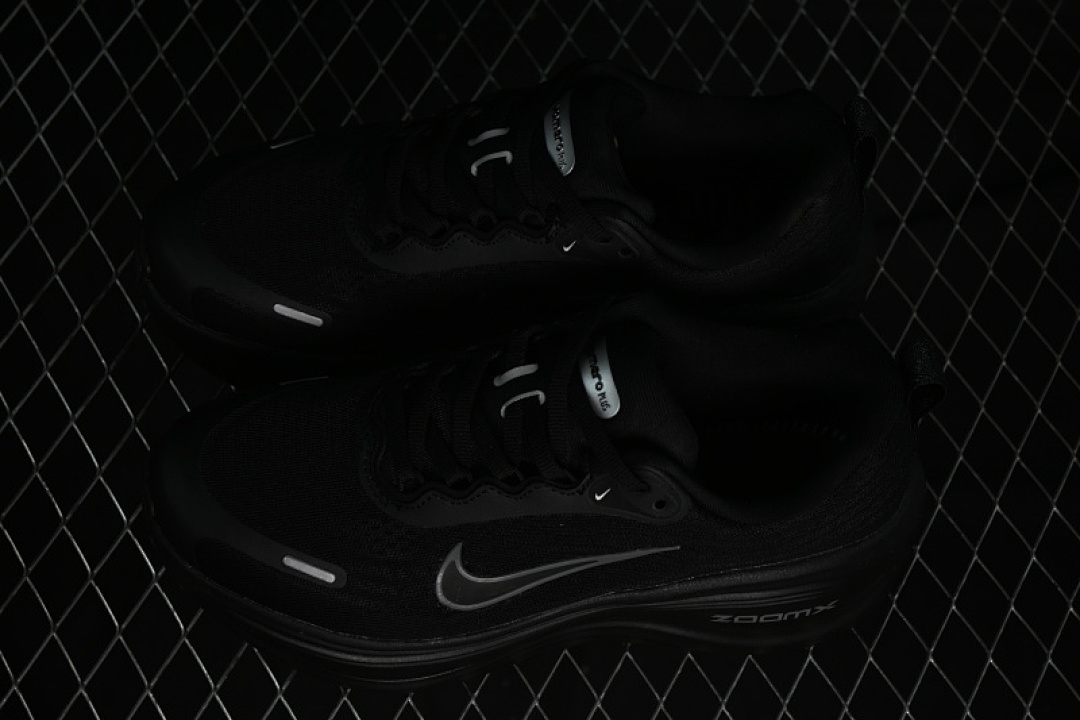 Nike [HV8150-003]-[AIR ZOOM VOMERO PLUS BLACK]-[WOMAN:36-39]-[MAN:40-45] - Image 11