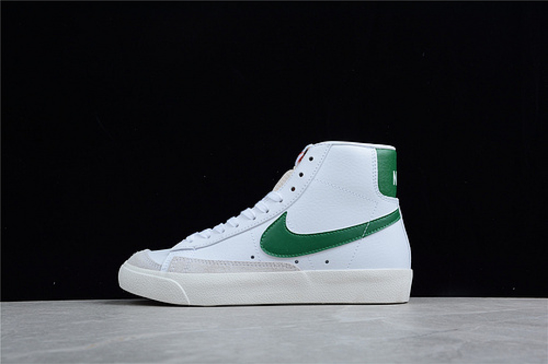 Unbranded [BQ6806-115]-[BLAZER MID 77 VINTAGE WHITE/SAIL/BLACK/PINE GREEN]-[WOMAN:36-39]-[MAN:40-45], photo 1
