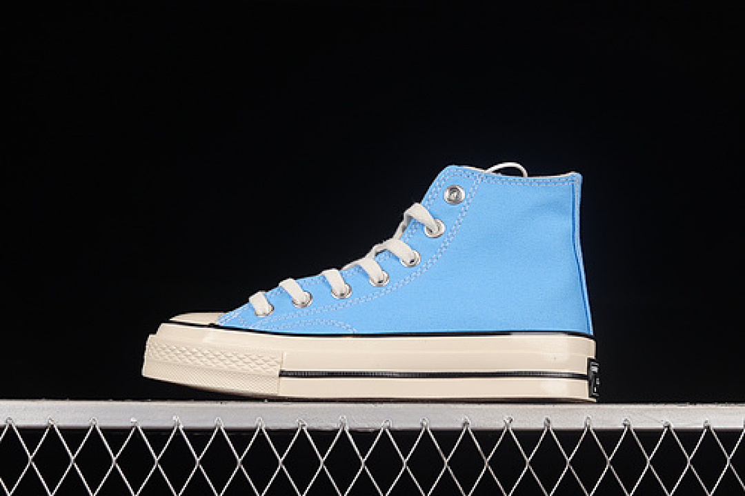 Converse [171566C]-[CHUCK 70 HIGH UNIVERSITY BLUE/EGRET/BLACK]-[WOMAN:35-39.5]-[MAN:40-44], photo 1