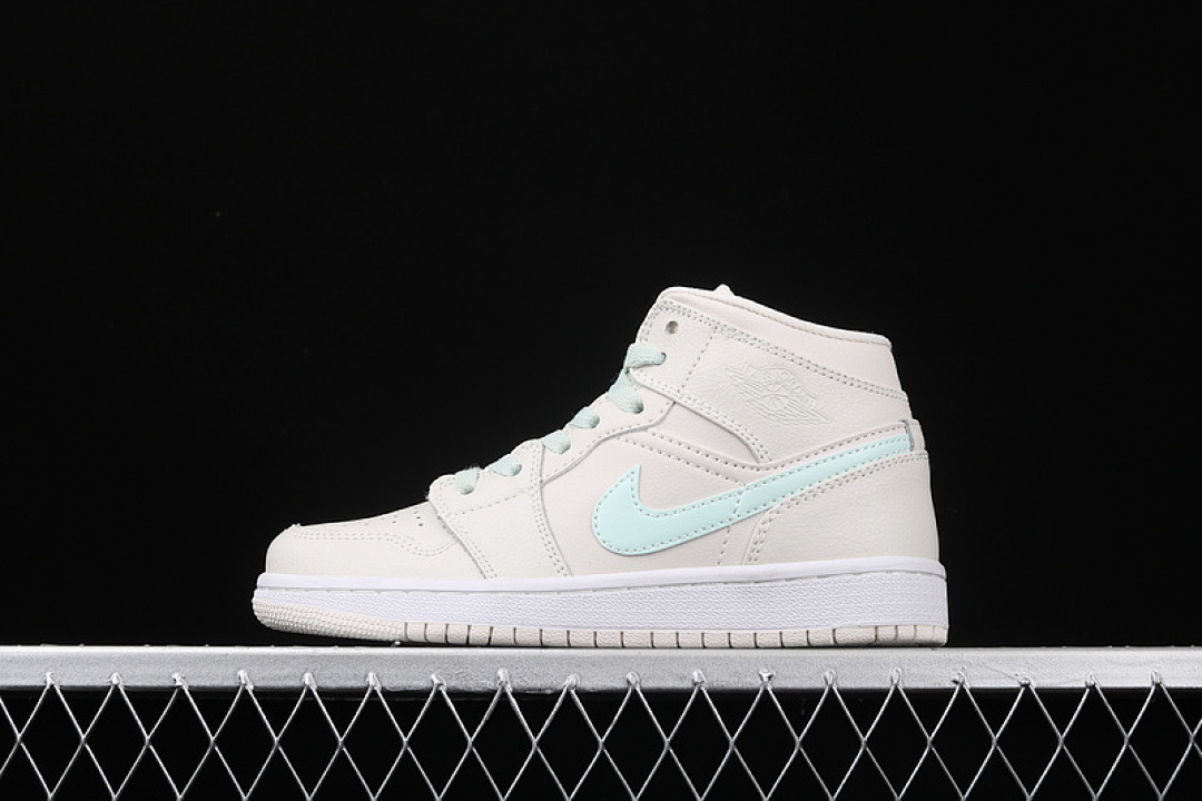 Jordan AIR Jordan 1 MID PHANTOM/IGLOO/PURPLE RISE · 555112-035, photo 1