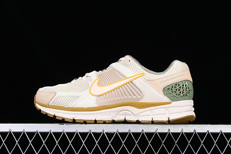 Nike Nike ZOOM VOMERO 5 SP BROWN/GREEN/GREY/GOLD · FQ6868-181, photo 1