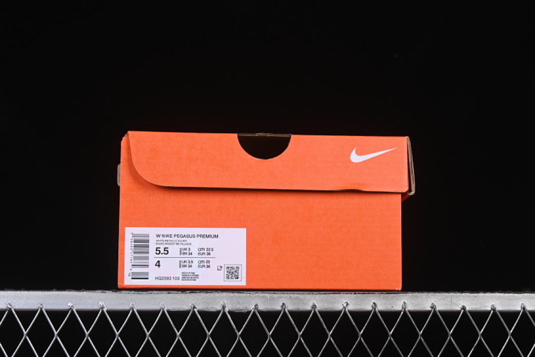 Nike [HQ2593-103]-[AIR ZOOM PEGASUS PREMIUM WHITE/BLACK/GREEN]-[WOMAN:35.5-39]-[MAN:40-46] - Image 12