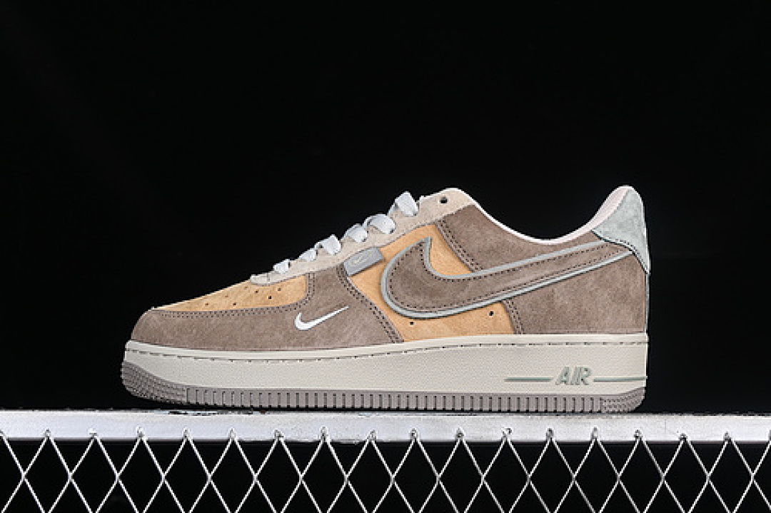 Nike [CD1221-333]-[AIR FORCE 1 07 LOW HOT DOG GREY/BROWN]-[WOMAN:36-39]-[MAN:40-45], photo 1