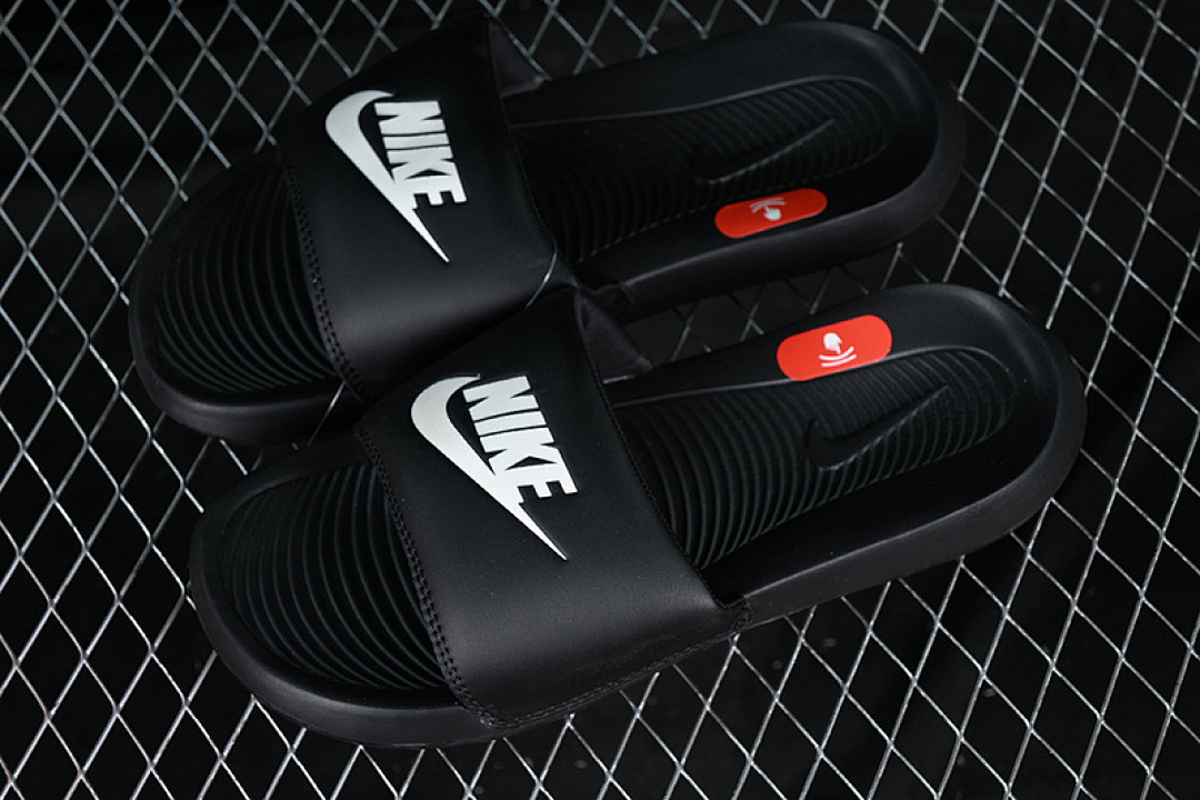 Nike [CN9675-002]-[VICTORI ONE SLIDE WHITE/BLACK/RED]-[WOMAN:36-39]-[MAN:40-45] - Image 5