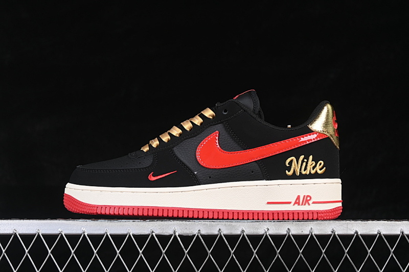 Nike Nike AIR FORCE 1 07 LOW CASUAL SNEAKERS BLACK/RED/GOLD · NH0601-528, photo 1