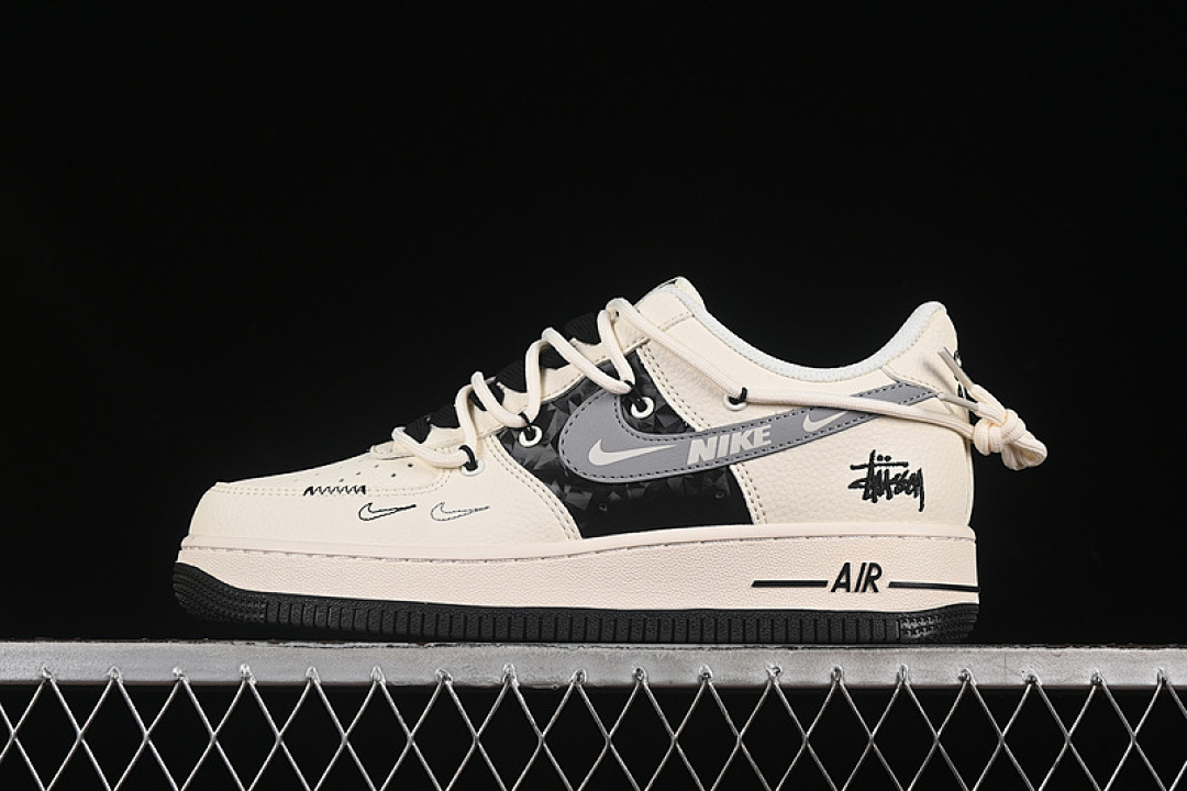 Nike [DM6868-073]-[AIR FORCE 1 07 LOW WHITE/GREY/BLACK]-[WOMAN:36-39]-[MAN:40-45] - Image 2