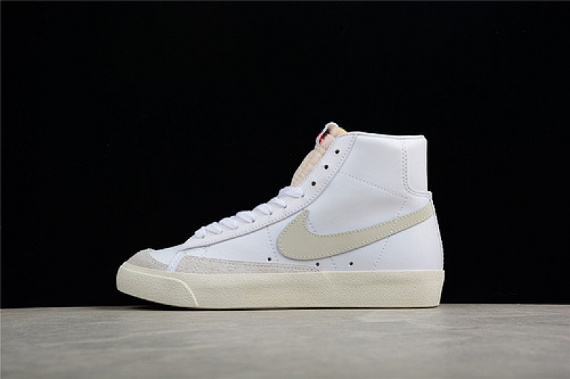 Nike BLAZER MID 77 WHITE/LIGHT BONE-SAIL · BQ6806-106, photo 1