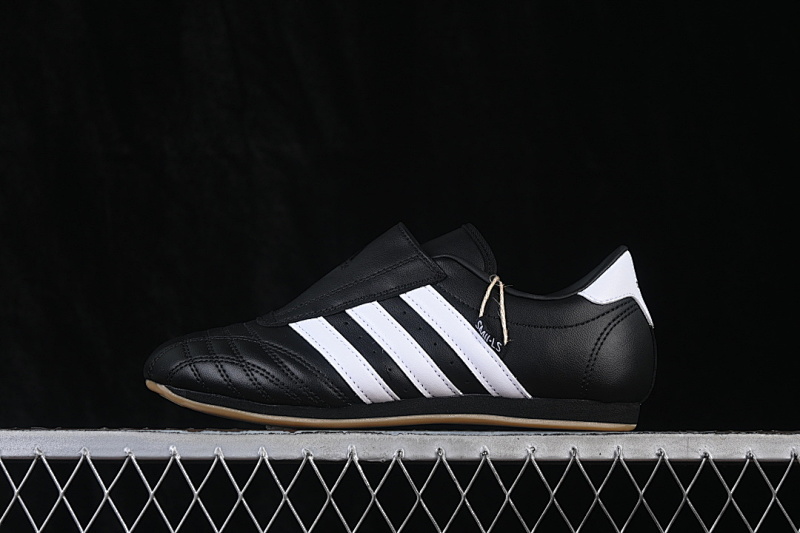 On Running On Running TAEKWONDO CORE BLACK/CLOUD WHITE/GUM · JQ4775, photo 1