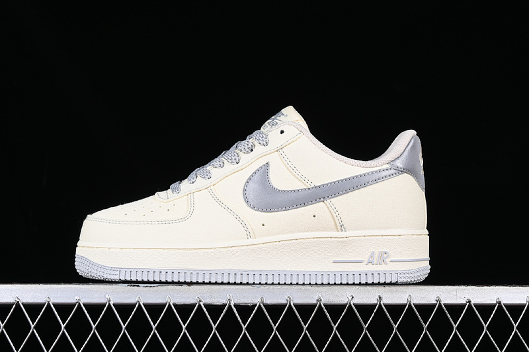 Nike [TQ1456-222]-[AIR FORCE 1 07 LOW BEIGE/SILVER]-[WOMAN:36-39]-[MAN:40-45], photo 1