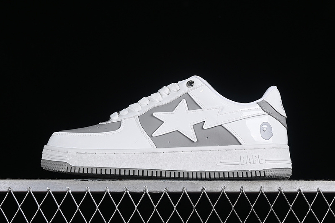 Bape [1K30191328]-[BAPE STA TOKYO NIGO WHITE/GREY]-[WOMAN:36-39]-[MAN:40-46], photo 1
