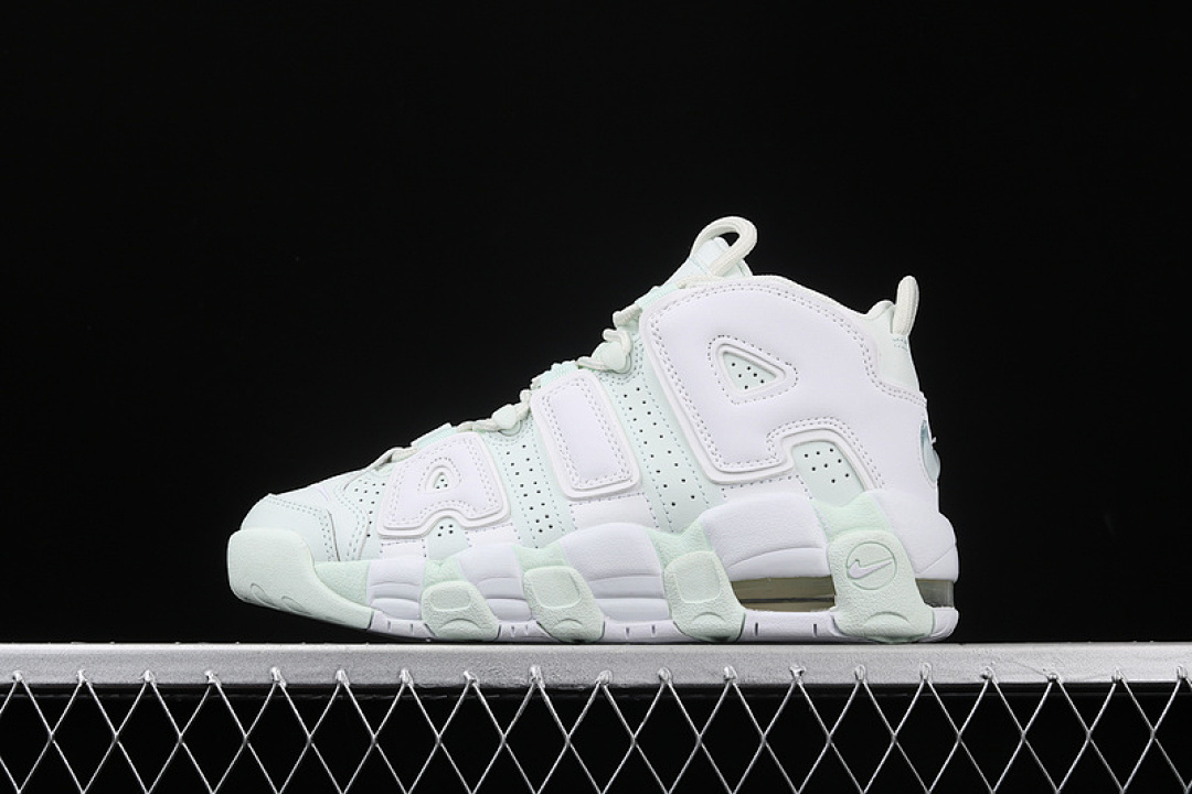 Nike [917593-300]-[AIR MORE UPTEMPO BARLEY GREEN/WHITE]-[WOMAN:36-39], photo 1