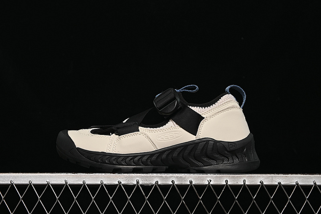 Keen Keen [918 WHITE]-[ UNEEK WK BLACK/WHITE]-[WOMAN:35-42], photo 1