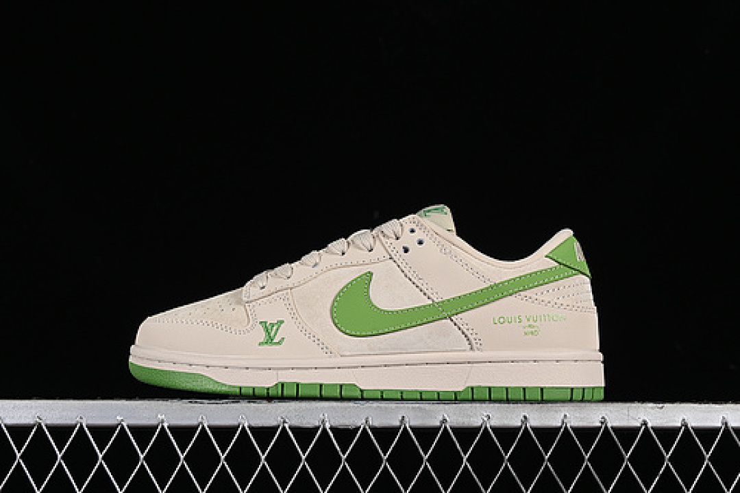Unbranded [XB3802-345]-[SB DUNK LOW L*V GREEN/GREY]-[WOMAN:36-39]-[MAN:40-45], photo 1