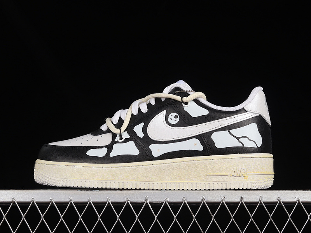 Nike [CW2288-111]-[AIR FORCE 1 LOW 07 HALLOWEEN BLACK/WHITE/BLACK]-[WOMAN:36-39]-[MAN:40-45], photo 1