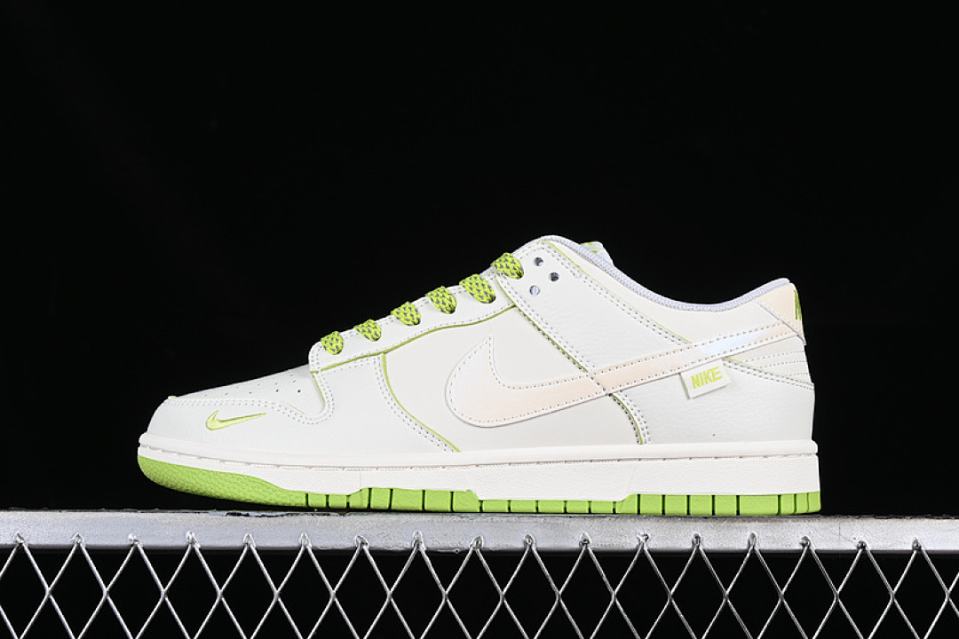 Off-White Nike SB DUNK LOW APPLE GREEN/OFF WHITE · KK0517-008, photo 1