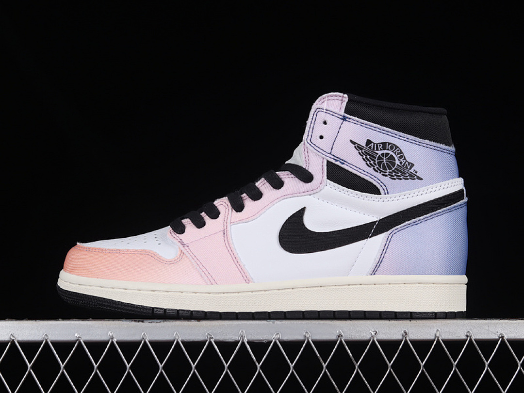Jordan [DX0054-805]-[AIR JORDAN 1 RETRO HIGH OG SKYLINE VIVID ORANGE/BLACK/ICED LILAC/TRUE BLUE/SAIL], photo 1