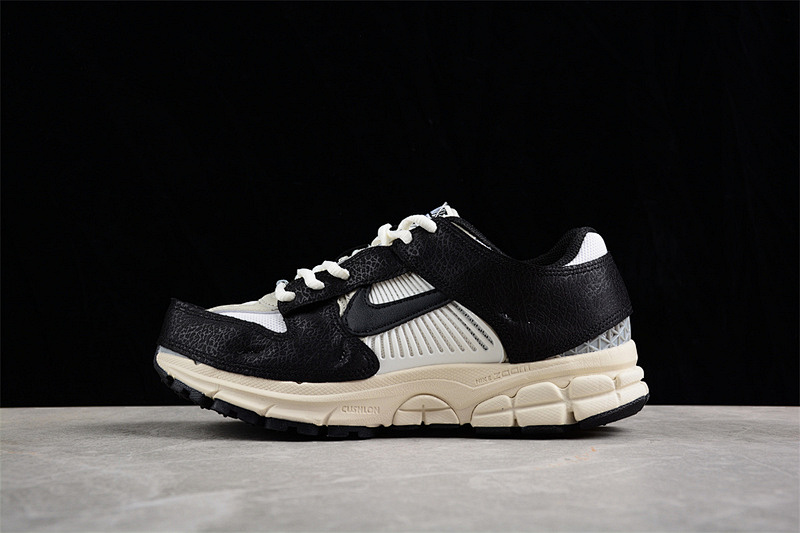 Nike Nike AIR ZOOM VOMERO 5 WHITE/BLACK/PHOTON DUST/SAIL · FJ5474-133, photo 1