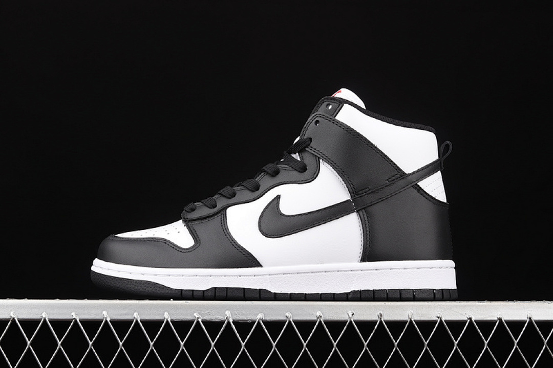Unbranded [DD1869-103]-[SB DUNK HIGH WHITE/BLACK/UNIVERSITY RED]-[WOMAN:36-39]-[MAN:40-46], photo 1