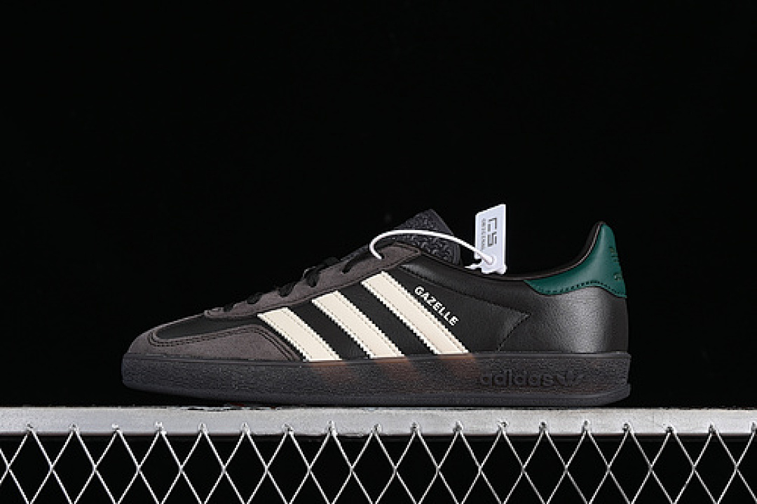 Unbranded [IH0374]-[ORIGINALS GAZELLE INDOOR WHITE/BLACK/BROWN/GREEN]-[WOMAN:35-39]-[MAN:40-46], photo 1