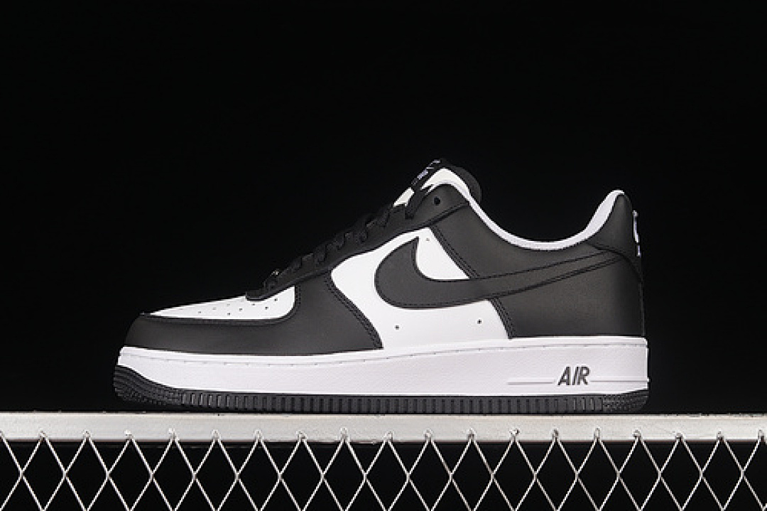 Nike [AA1391-100]-[AIR FORCE 1 07 LOW BLACK/WHITE/BLACK]-[WOMAN:36-39]-[MAN:40-45], photo 1