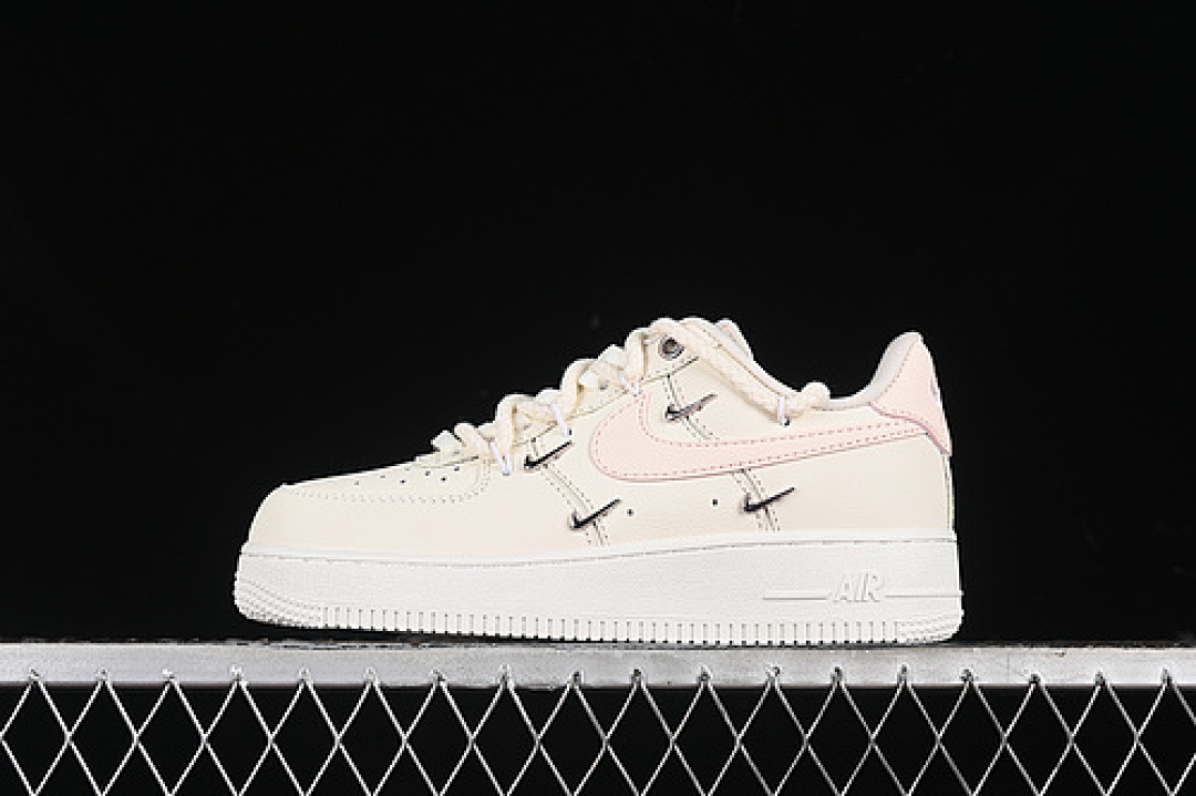 Nike [FC8110-181]-[AIR FORCE 1 07 LOW WHITE/BEIGE/PINK]-[WOMAN:35.5-42], photo 1