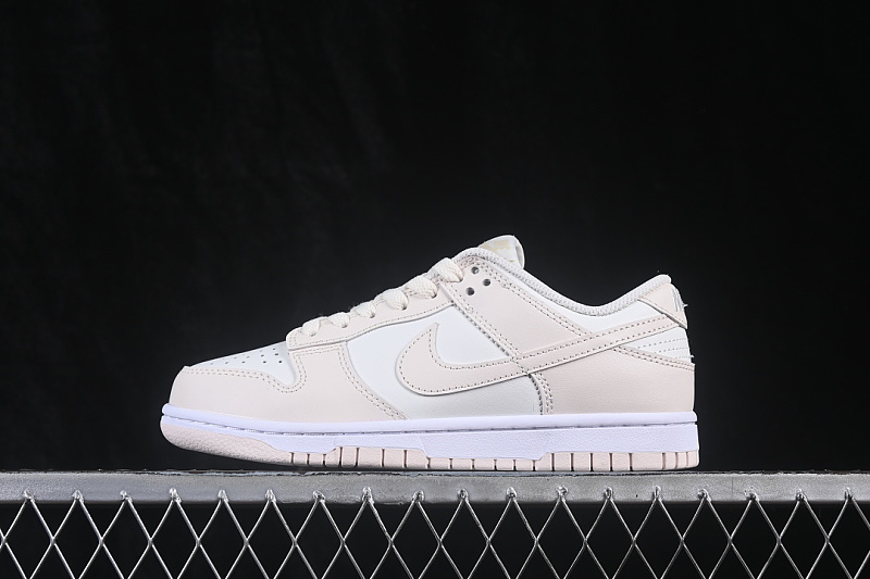 Nike DUNK LOW CASUAL SNEAKERS WHITE/PURE WHITE · IM6572-105, photo 1