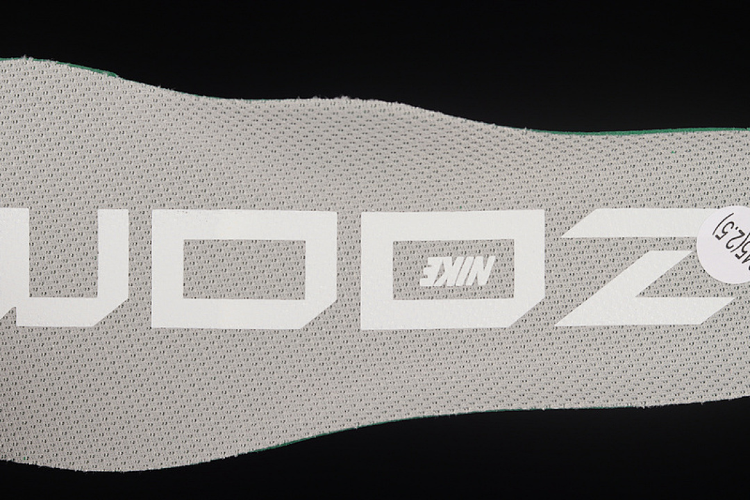 Nike [DH4072-100]-[AIR ZOOM PEGASUS 39 WHITE/SILVER/WHITE]-[WOMAN:36-39]-[MAN:40-45] - Image 3