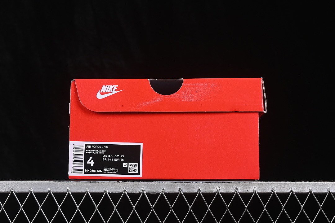 Nike [NH0601-607]-[AIR FORCE 1 07 LOW CASUAL SNEAKERS WHITE/BLACK/WHITE]-[WOMAN:36-39]-[MAN:40-45] - Image 12