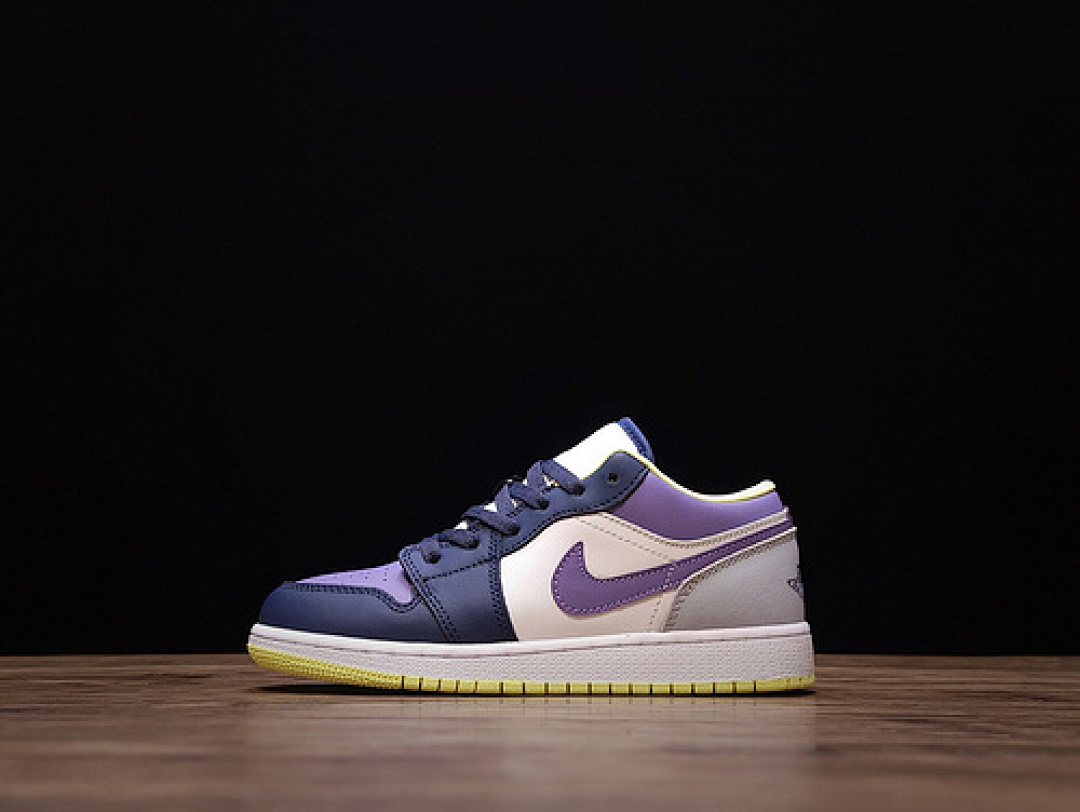 Jordan [DJ4342-400]-[AIR JORDAN 1 LOW MISMATCHED THUNDER BLUE/WHITE/PURPLE MAGENTA]-[WOMAN:36-40], photo 1
