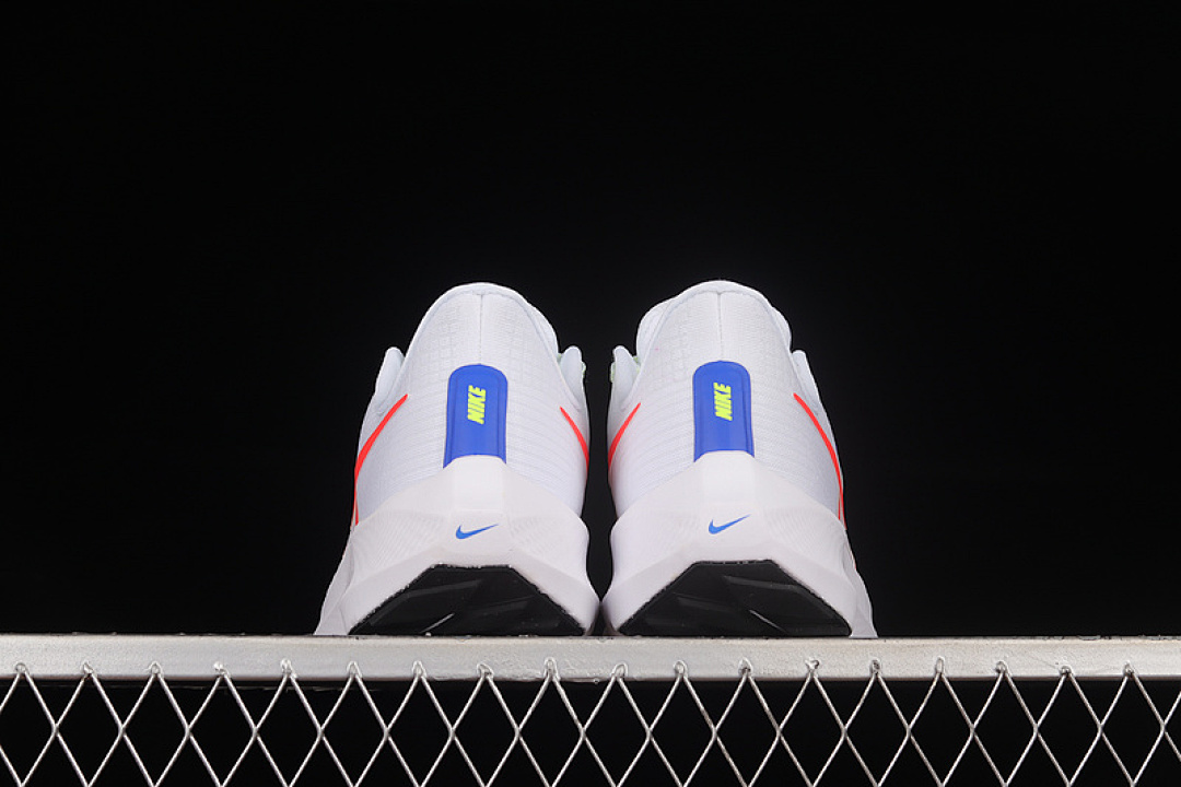 Nike [DX3354-100]-[AIR ZOOM PEGASUS 39 WHITE/BLUE/ORANGE]-[MAN:39-45] - Image 13