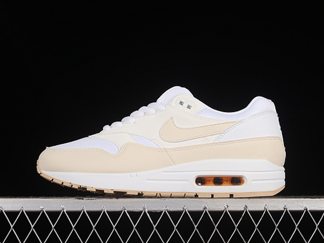 Nike AIR MAX 1 PREMIUM SANDDRIFT SUMMIT WHITE/SANDDRIFT/PHANTOM · FB5060-100, photo 1