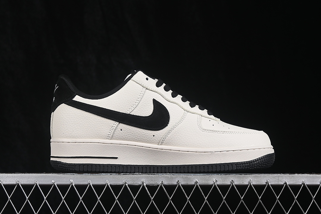 Nike [DN1688-825]-[AIR FORCE 1 07 LOW CASUAL SNEAKERS WHITE/BLACK/WHITE]-[WOMAN:36-39]-[MAN:40-45] - Image 16