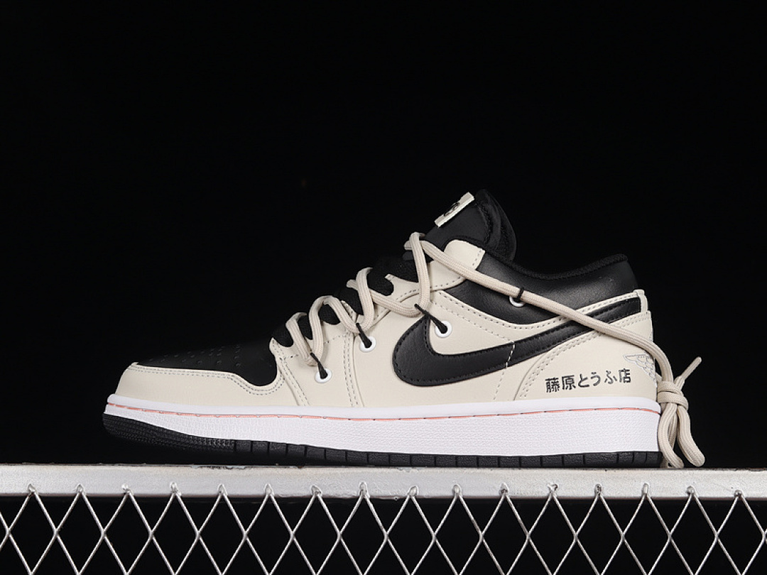 Jordan [553558-062]-[AIR JORDAN 1 LOW OFF WHITE/BLACK/WHITE]-[WOMAN:36-39]-[MAN:40-47.5], photo 1