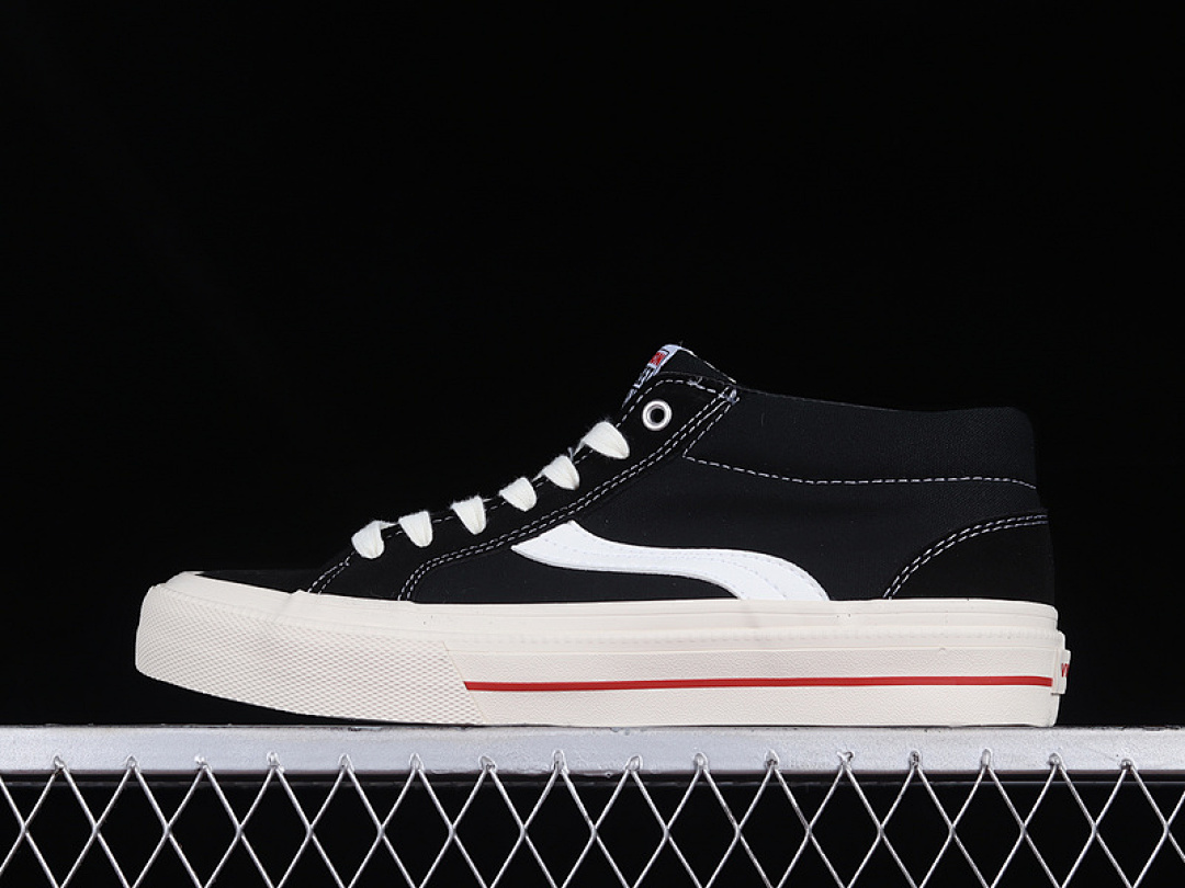 On Running On Running VISION X ODD CIRKUS ASTLEY PRO LOW BLACK/BLACK/WHITE · V203NY100655, photo 1