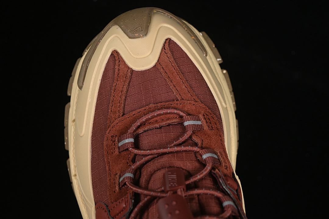 Nike [HQ2181-700]-[ZOOM VOMERO ROAM TEAM RED/TEAM GOLD/GUM BROWN]-[WOMAN:36-39]-[MAN:40-45] - Image 10