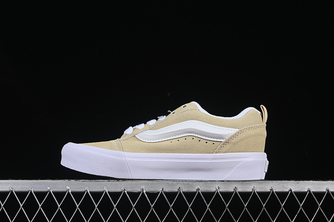 LOW TOP CASUAL BREAD SHOES LIGHT WHEAT/WHITE · VN000CRPD3Z, photo 1