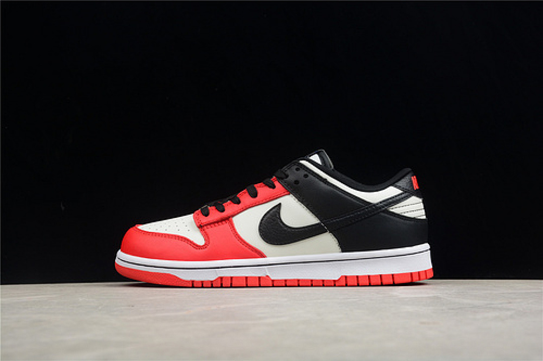 Unbranded [DD3363-100]-[NBA X SB DUNK LOW EMB 75TH ANNIVERSARY BULLS SAIL/BLACK/BLACK/CHILE (RED]), photo 1