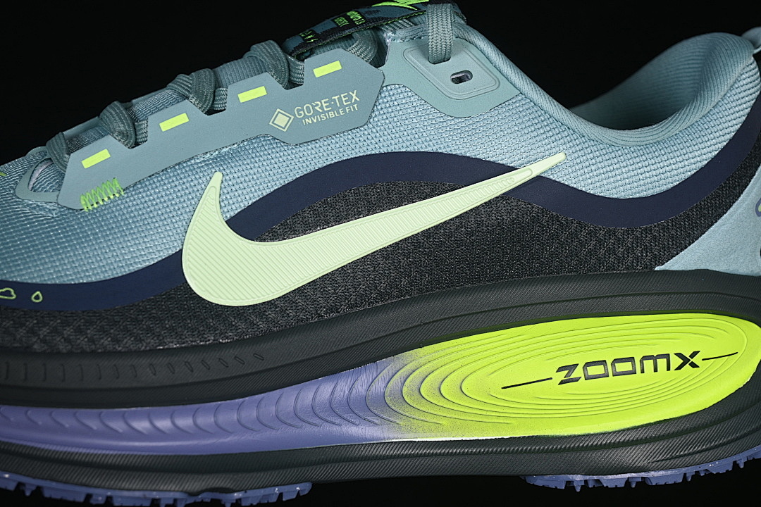 Nike [HQ7001-300]-[VOMERO 18 GORE-TEX SEAWEED/CANNON/VOLT/BARELY VOLT]-[WOMAN:36-39]-[MAN:40-46] - Image 8