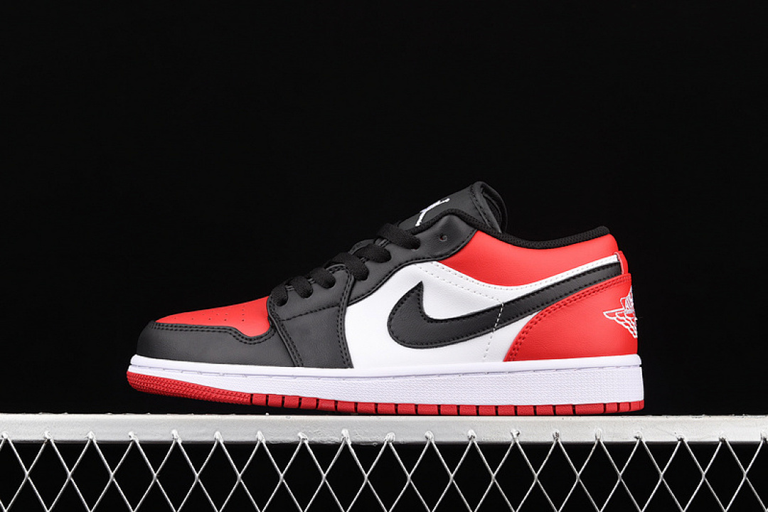 Jordan [553558-612]-[AIR JORDAN 1 LOW BRED TOE WHITE/BLACK-UNIVERSITY RED]-[WOMAN:36-39]-[MAN:40-46], photo 1