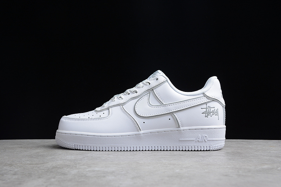 Nike Nike STUSSY X AIR FORCE 1 LOW WHITE/WHITE/SILVER · BQ6246-019, photo 1