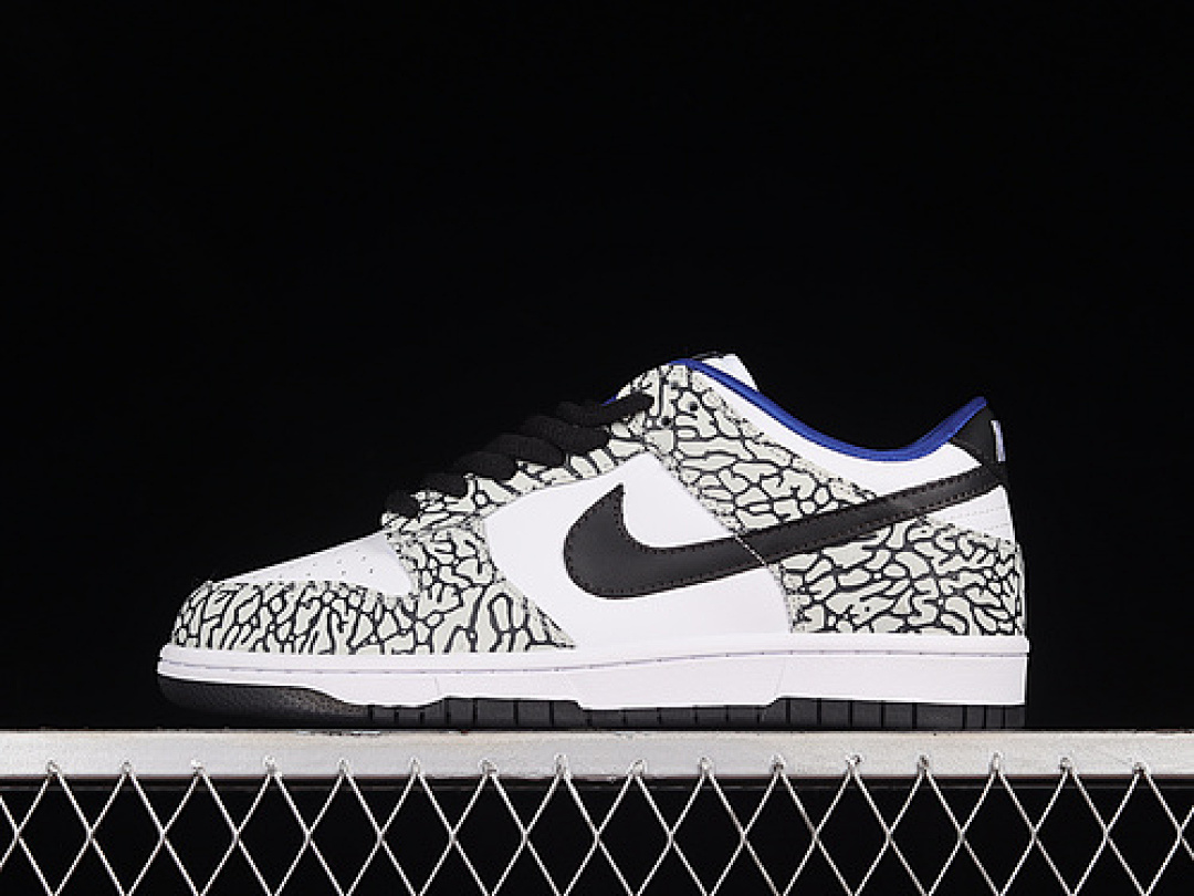 Supreme [304292-001]-[SUPREME SB DUNK LOW WHITE/BLACK-CEMENT GREY]-[WOMAN:36-39]-[MAN:40-45], photo 1