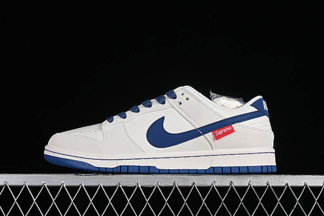 Supreme [DQ1098-335]-[SUPREME SB DUNK LOW WHITE/GREY/BLUE]-[WOMAN:36-39]-[MAN:40-45], photo 1