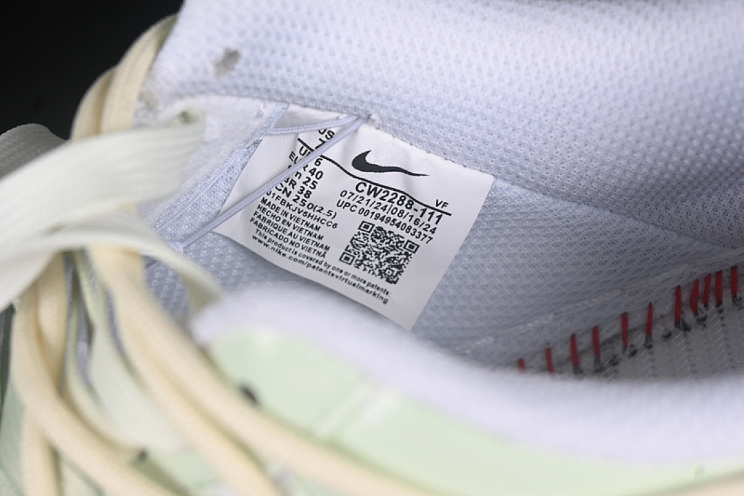 Nike [DH2920-111]-[AIR FORCE 1 07 LOW GREEN LOVE WHITE/GREEN]-[WOMAN:36-39]-[MAN:40-45] - Image 5