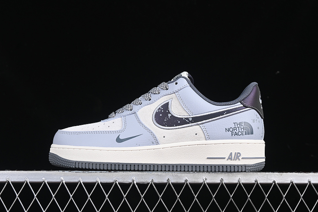 Nike Nike AIR FORCE 1 07 LOW WHITE/GREY/BLACK/BLUE · DM6688-006, photo 1