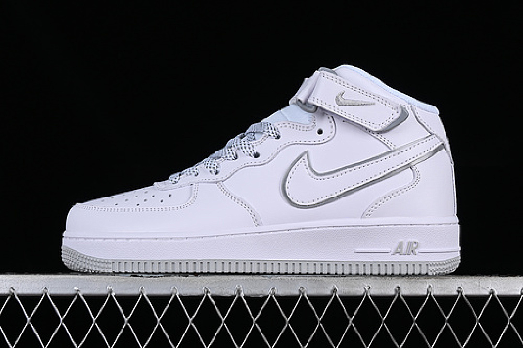 Nike [WP5623-836]-[AIR FORCE 1 07 MID WHITE/SILVER]-[WOMAN:36-39]-[MAN:40-45], photo 1