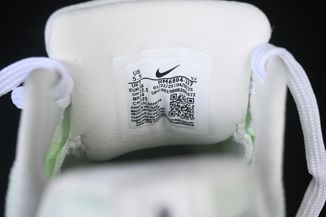 Nike [HM6804-107]-[AIR ZOOM VOMERO 18 WHITE/GREEN/GREY]-[WOMAN:36-39]-[MAN:40-46] - Image 6