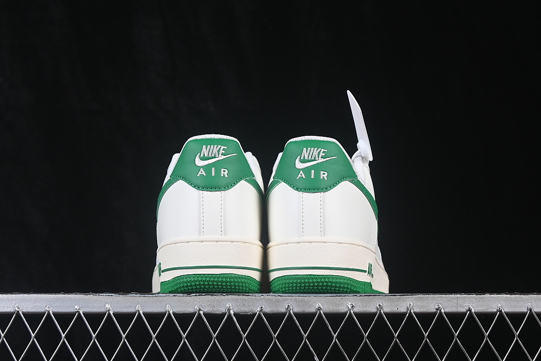Nike [IX5019-131]-[AIR FORCE 1 07 LOW CASUAL SNEAKERS DARK GREEN/GREEN]-[WOMAN:36-39]-[MAN:40-45] - Image 13