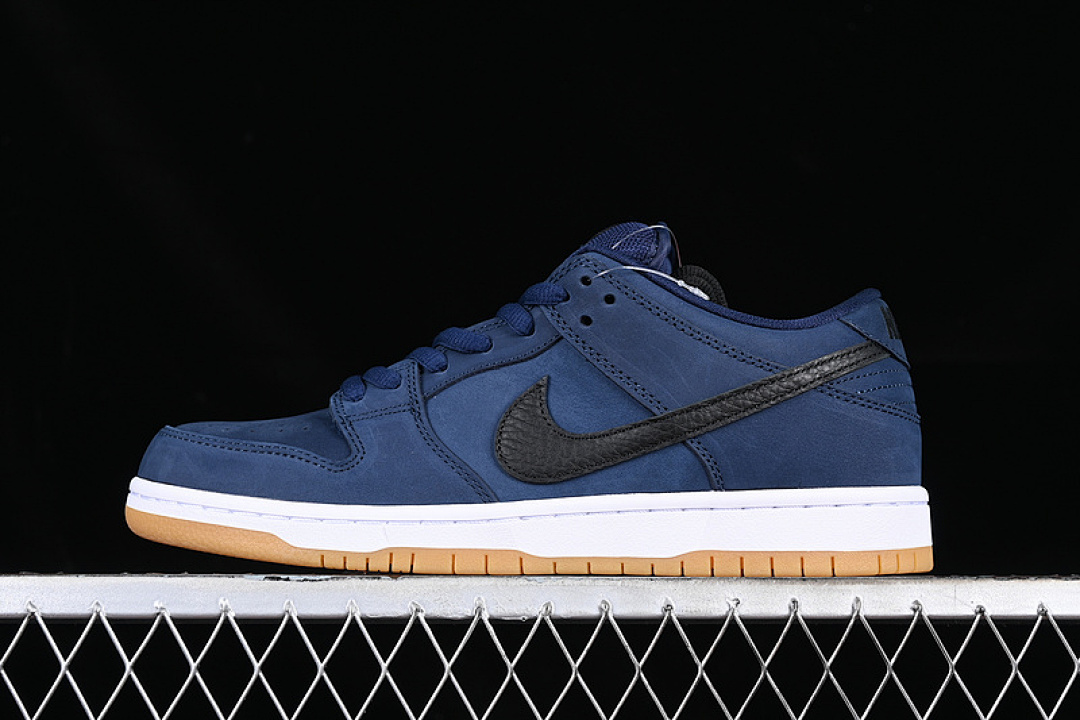 Nike DUNK LOW PRO ISO SB MIDNIGHT NAVY/WHITE/GUM · CW7463-401, photo 1