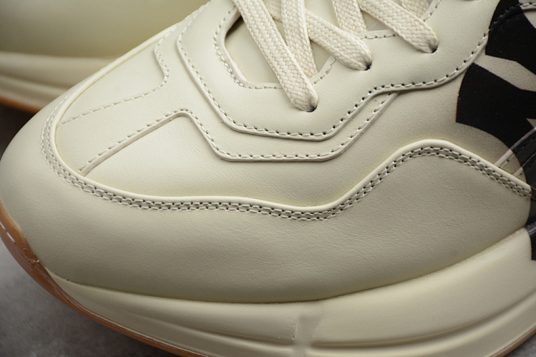 On Running [GU*CCI SHOES WHITE/BLACK/BEIGE]-[WOMAN:35-39] - Image 9
