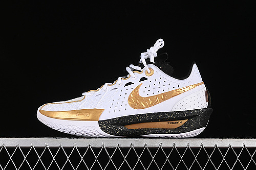 Unbranded [HF5702-170]-[AIR ZOOM G.T.CUT 3 EP WHITE/BLACK/METALLIC GOLD]-[MAN:39-47.5], photo 1